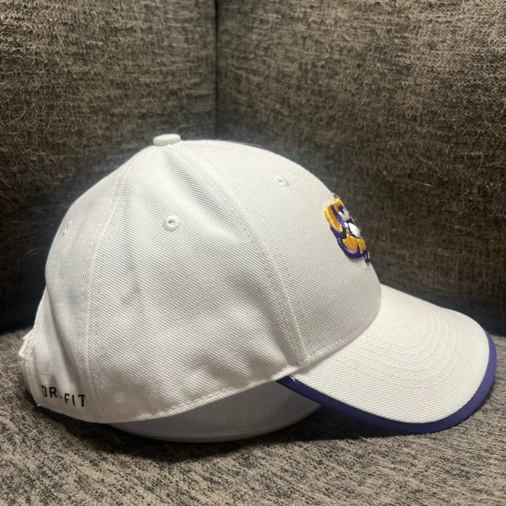 White LSU Tigers Hat - Nike Dri Fit - Picture 2 of 5